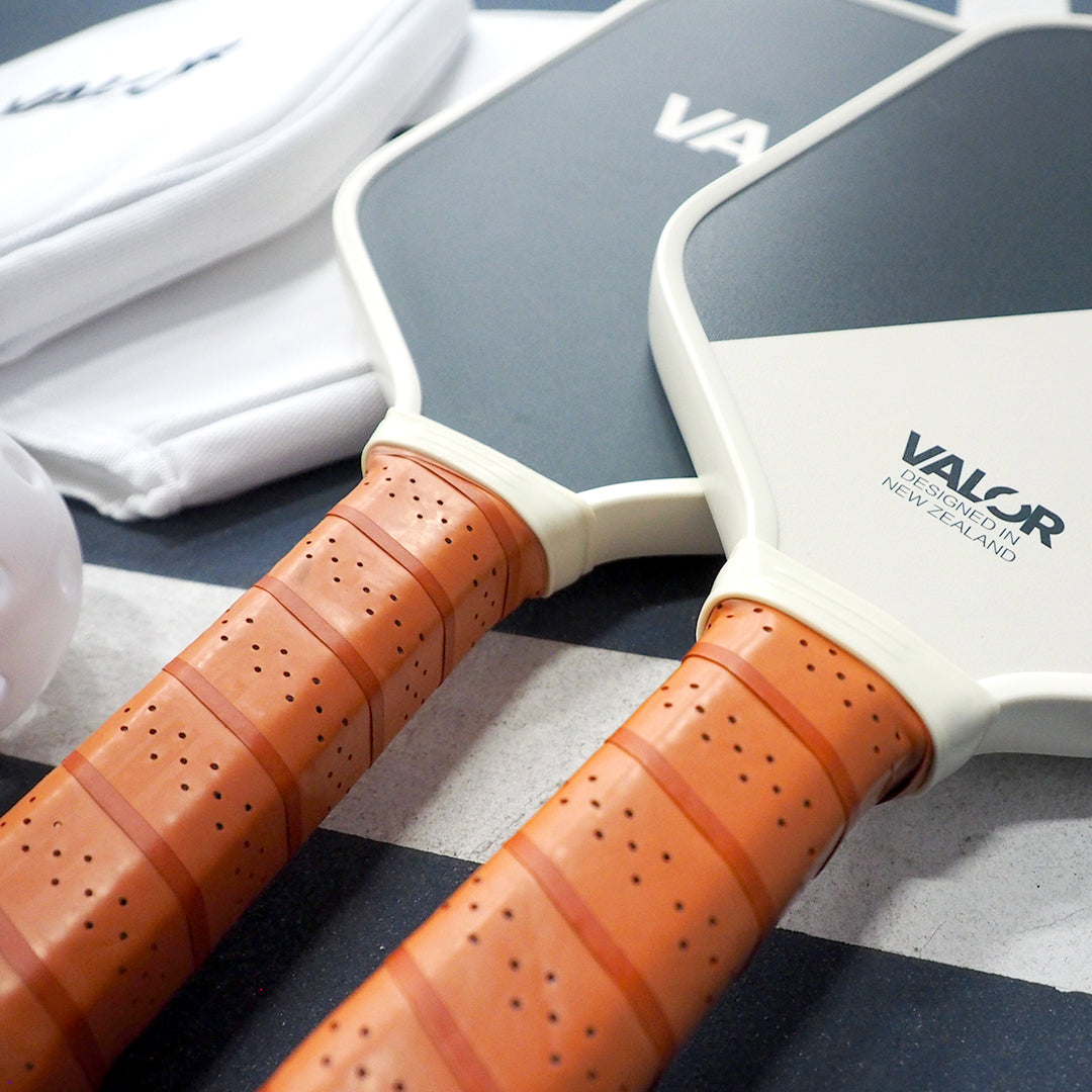 VALOR Woodland Pickleball Set